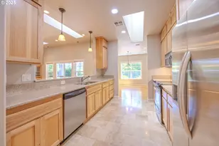 5500 Meadow Lake Way, Florence, OR 97439 - Photo 11
