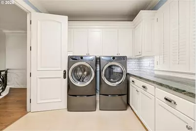 16871 Greenbrier Rd, Lake Oswego, OR 97034 - Photo 29