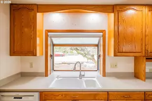 2105 NW 29th St, Corvallis, OR 97330 - Photo 7