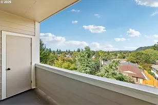 9027 NE Hoyt St, Portland, OR 97220 - Photo 23