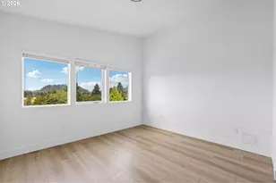 9027 NE Hoyt St, Portland, OR 97220 - Photo 33
