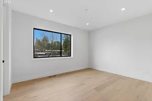 6233 SW Hamilton Way, Portland, OR 97221 - Photo 37