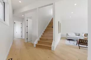 6233 SW Hamilton Way, Portland, OR 97221 - Photo 33