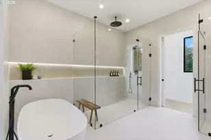 6233 SW Hamilton Way, Portland, OR 97221 - Photo 23