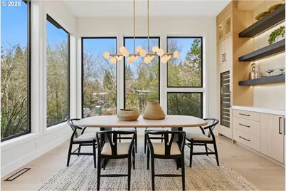 6233 SW Hamilton Way, Portland, OR 97221 - Photo 5