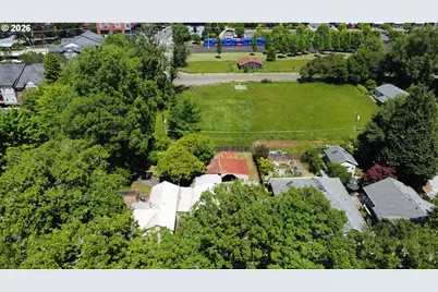 1250 NE Century Blvd, Hillsboro, OR 97124 - Photo 7