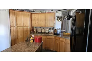 220 Wild River Dr, Roseburg, OR 97470 - Photo 9