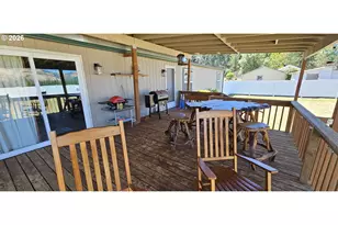 220 Wild River Dr, Roseburg, OR 97470 - Photo 45