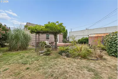 8221 NE Alberta St, Portland, OR 97220 - Photo 31