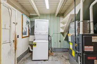 8221 NE Alberta St, Portland, OR 97220 - Photo 25