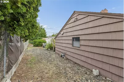 8221 NE Alberta St, Portland, OR 97220 - Photo 33