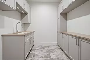 3884 Lake Grove Ave, Lake Oswego, OR 97035 - Photo 21