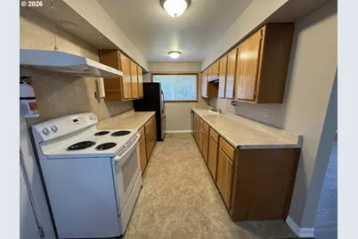 1503 N 2nd Ave, Kelso, WA 98626 - Photo 9
