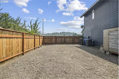 1001 N Broadway St, Estacada, OR 97023 - Photo 37