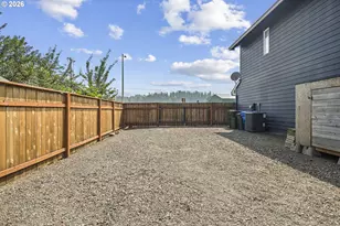 1001 N Broadway St, Estacada, OR 97023 - Photo 37
