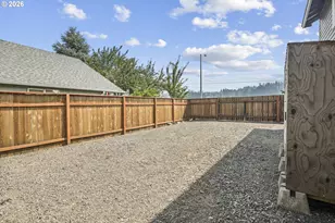 1001 N Broadway St, Estacada, OR 97023 - Photo 35