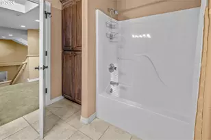 16979 SW Arbutus Dr, Beaverton, OR 97007 - Photo 35