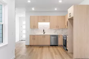 3855 N Willis Blvd, Portland, OR 97217 - Photo 5