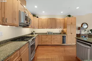 123 S Hemlock St, Cannon Beach, OR 97110 - Photo 21