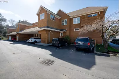 123 S Hemlock St #201, Cannon Beach, OR 97110 - Photo 9