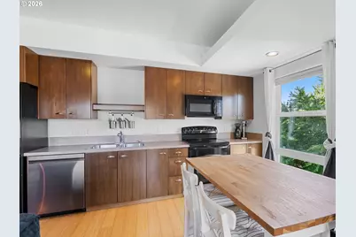 3970 N Interstate Ave #301, Portland, OR 97227 - Photo 19