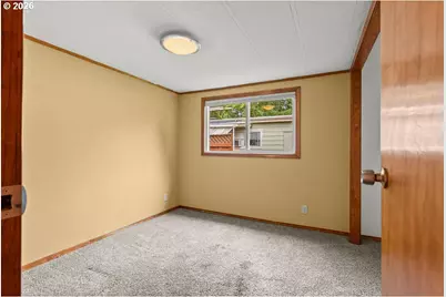 12261 N Westshore Dr, Portland, OR 97217 - Photo 13