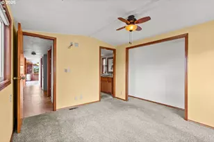 12261 N Westshore Dr, Portland, OR 97217 - Photo 15