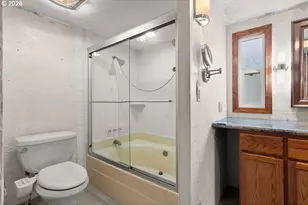 12261 N Westshore Dr, Portland, OR 97217 - Photo 17