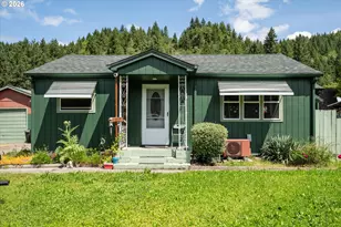 47885 W 1st St, Oakridge, OR 97463 - Photo 5