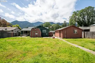 47885 W 1st St, Oakridge, OR 97463 - Photo 25