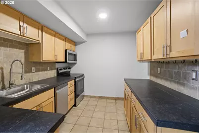 410 NW 18th Ave #007, Portland, OR 97209 - Photo 15