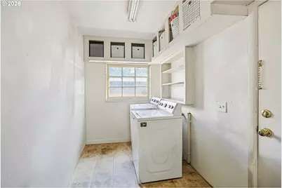 6018 SE 122nd Ave SE, Portland, OR 97236 - Photo 21