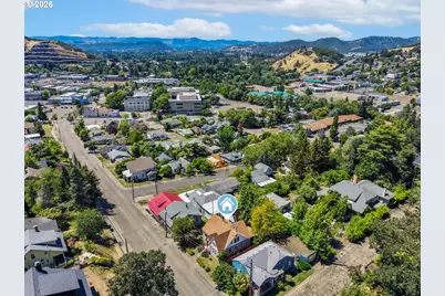 1426 SE Douglas Ave, Roseburg, OR 97470 - Photo 39