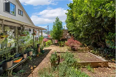 1426 SE Douglas Ave, Roseburg, OR 97470 - Photo 31