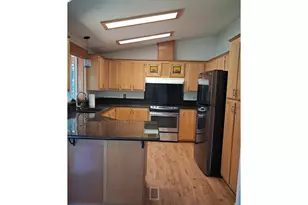 1655 S Elm St, Canby, OR 97013 - Photo 3