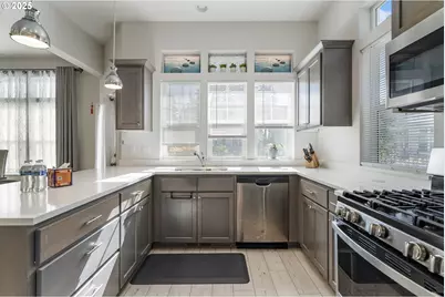 30778 SW Fir Ave, Wilsonville, OR 97070 - Photo 17