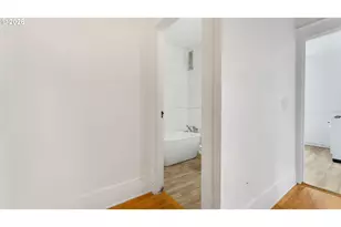 1631 NW Everett St, Portland, OR 97209 - Photo 19