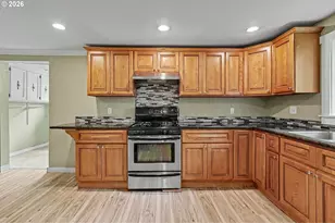 213 Mill St, Silverton, OR 97381 - Photo 19