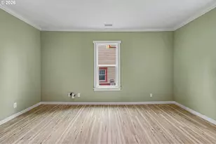 213 Mill St, Silverton, OR 97381 - Photo 13