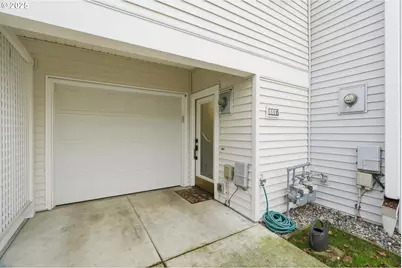 8807 NE 17th St, Vancouver, WA 98664 - Photo 5