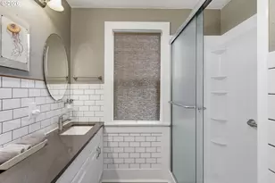 514 NE Going St, Portland, OR 97211 - Photo 21