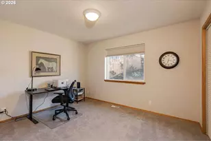 1038 SW Arrowhead Pl, Dundee, OR 97115 - Photo 13