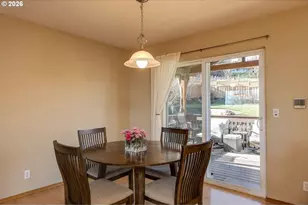 1038 SW Arrowhead Pl, Dundee, OR 97115 - Photo 5