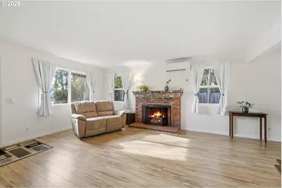 47 Van Fossen Ct, Eugene, OR 97404 - Photo 5