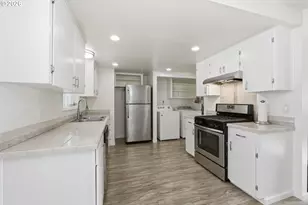 47 Van Fossen Ct, Eugene, OR 97404 - Photo 11