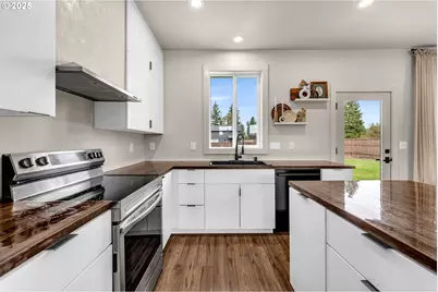 102 W Oak St, Yacolt, WA 98675 - Photo 21