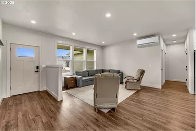 102 W Oak St, Yacolt, WA 98675 - Photo 9