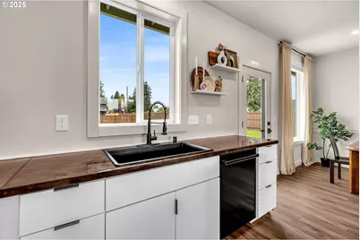 102 W Oak St, Yacolt, WA 98675 - Photo 19