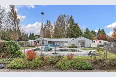 4900 Royal Ave #105, Eugene, OR 97402 - Photo 23