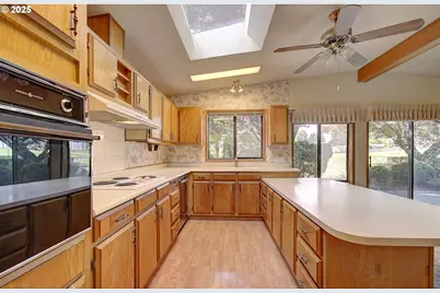 17401 SE 39th St #102, Vancouver, WA 98683 - Photo 7